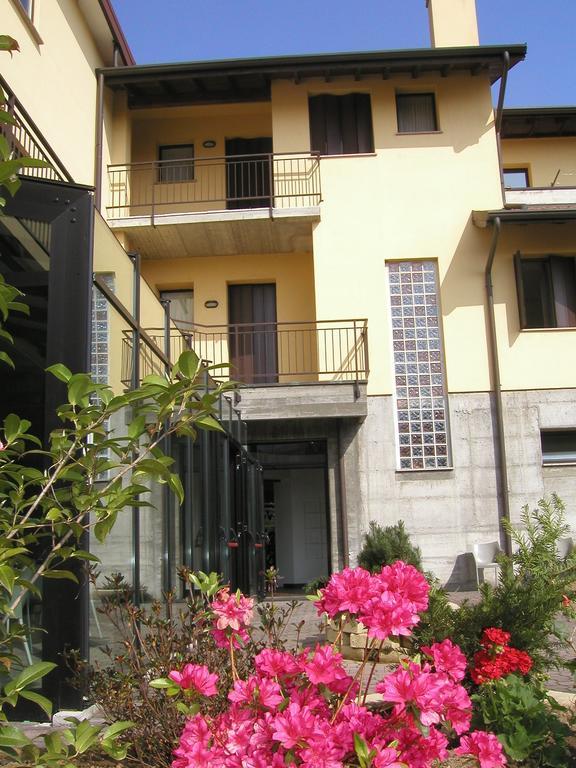 Albergo Sant'Anna Solbiate Olona Exterior photo